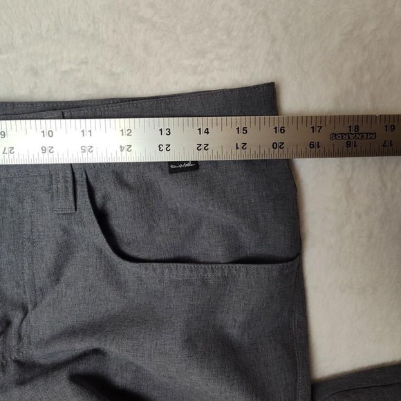 Travis Mathew Pants Mens 30x32 Gray 5 Pocket Stretch Golf Chino Open to Close - Picture 8 of 10